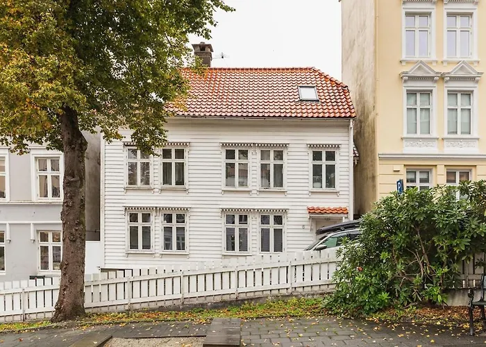Cosy Authentic Apartment, Only 60m From Bryggen! * ברגן
